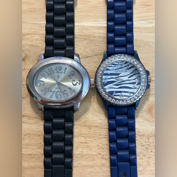Geneva Accessories - 2 watches black & blue silicone bands work new batteries